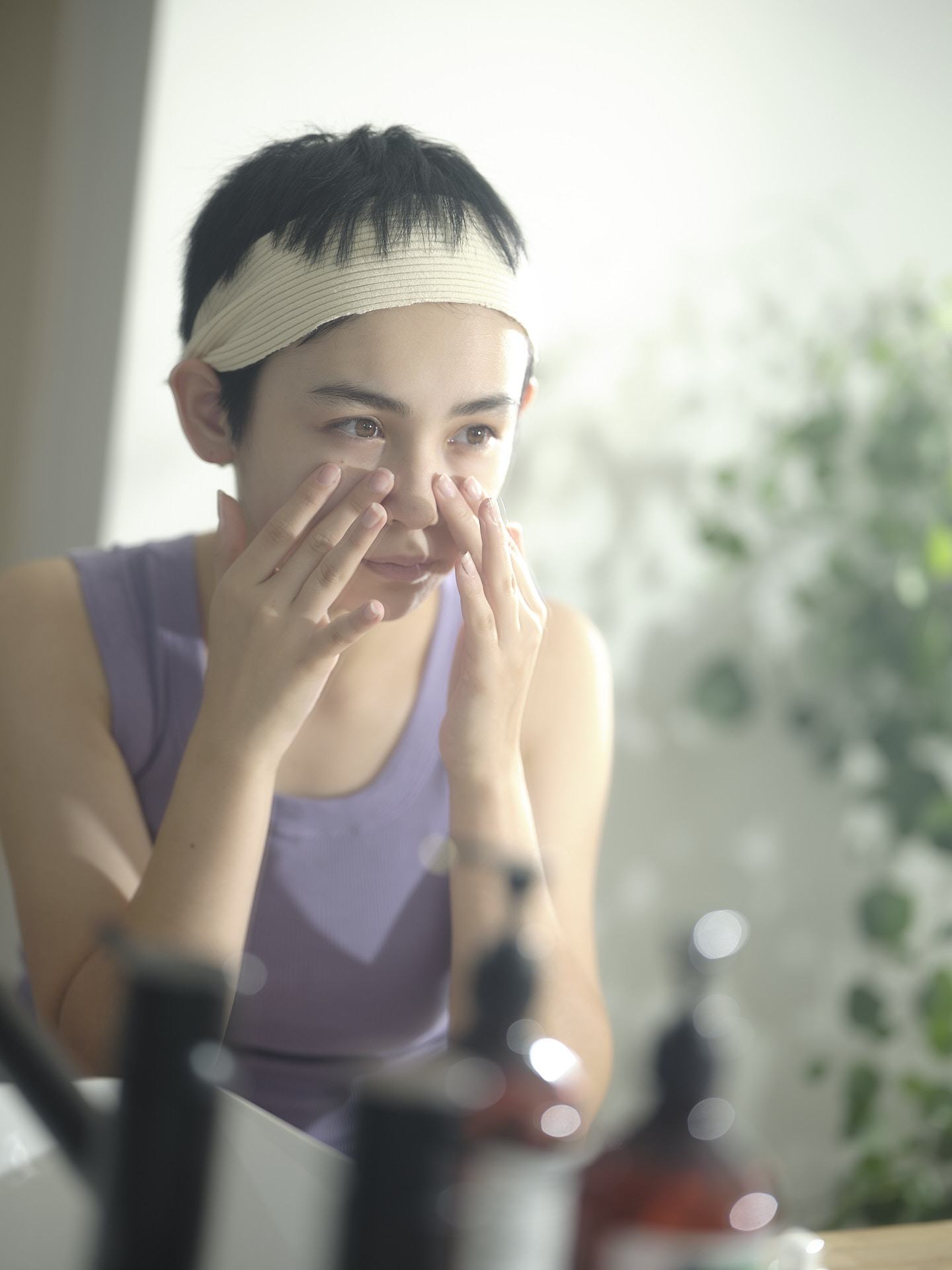 自然光　ハウススタジオ　aL/Right STUDIO.　洗顔シーン　光の入り方　美しい光　生活シーン　日常　一人暮らしシーン　東京　世田谷　撮影