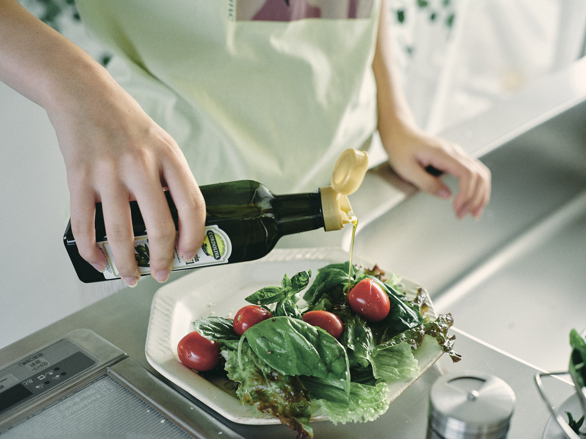 自然光　ハウススタジオ　aL/Right STUDIO.　光の入り方　美しい光　生活シーン　日常　一人暮らしシーン　東京　世田谷　撮影