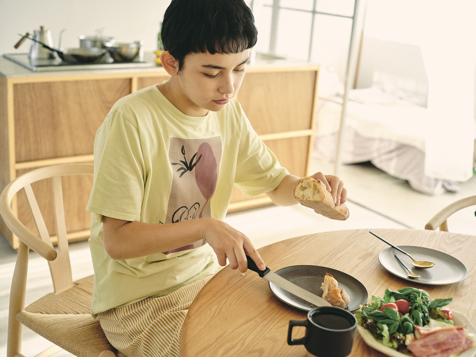 自然光　ハウススタジオ　aL/Right STUDIO.　光の入り方　美しい光　生活シーン　日常　一人暮らしシーン　東京　世田谷　撮影