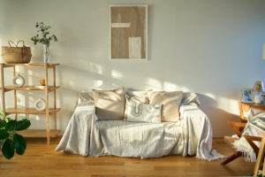 自然光　ハウススタジオ　aL/Right STUDIO.　光の入り方　美しい光　生活シーン　日常　一人暮らしシーン　東京　世田谷　撮影 ソファ　ベッド　植物