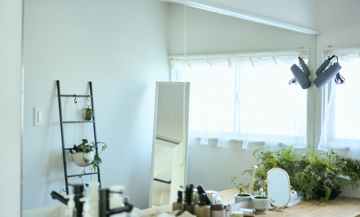 自然光ハウススタジオ　aL/Right STUDIO.　　生活シーンのプロップス　パウダールームプロップス完備　撮影スタジオ　東京　世田谷　撮影