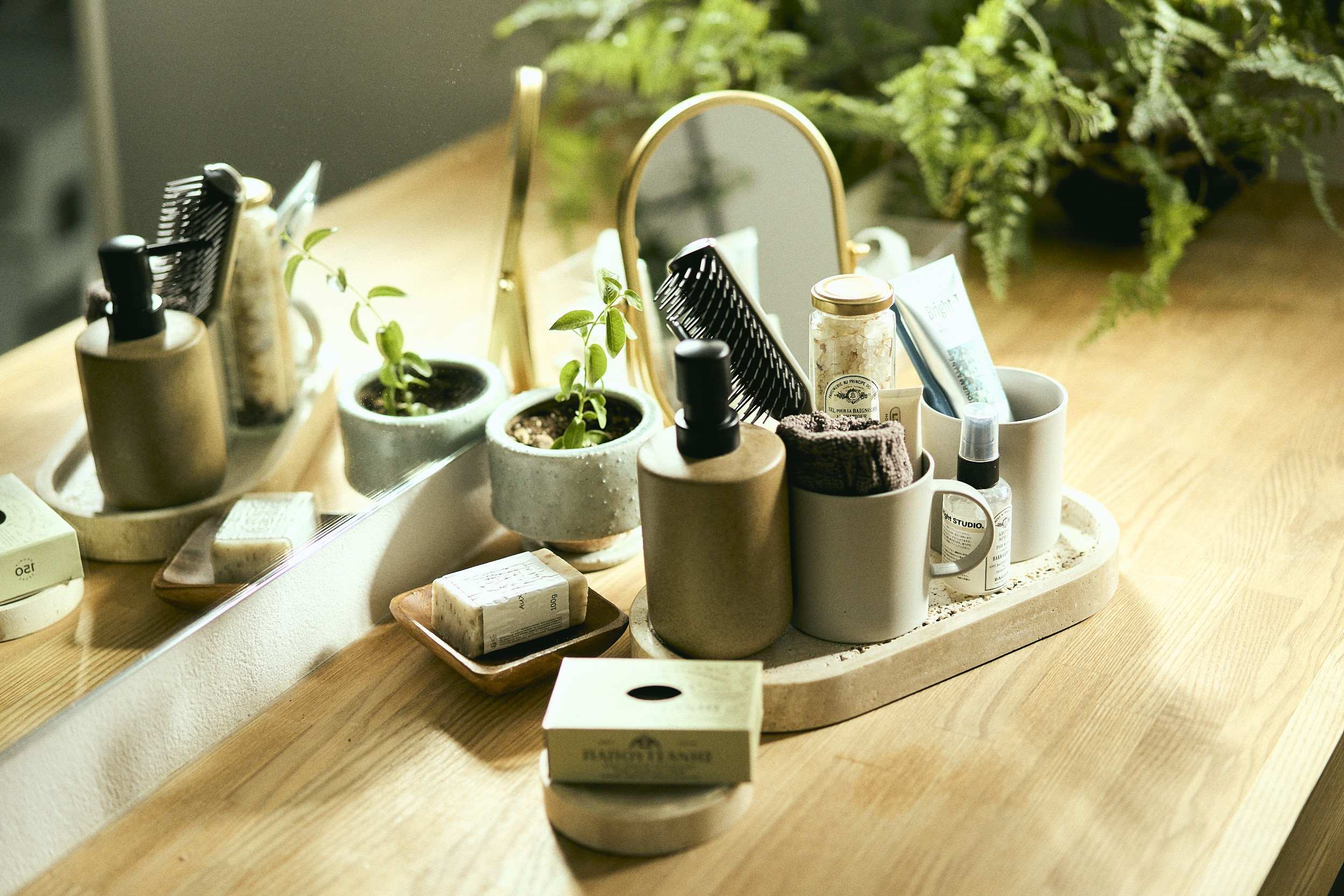 自然光　ハウススタジオ　aL/Right STUDIO.　光の入り方　　生活シーンのプロップス　パウダールームプロップス完備　撮影スタジオ　東京　世田谷　撮影